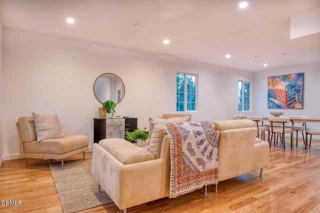 2333 1/2 Langdale Ave - Photo 3 of 8