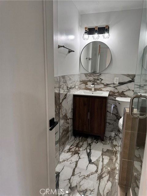 310 N Alexander St - Photo 2 of 8