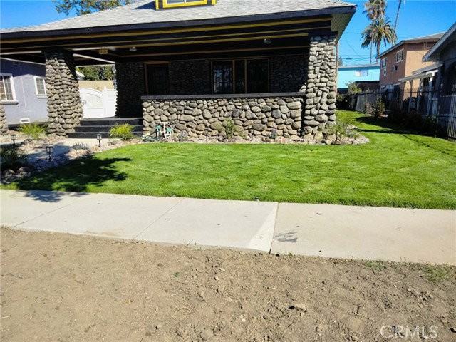 310 N Alexander St - Photo 7 of 8