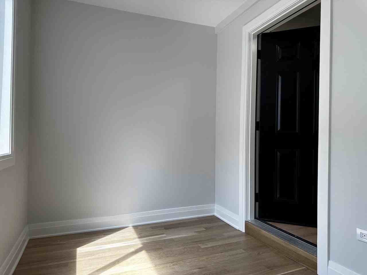 869 N Hermitage Ave #3R - Photo 4 of 15