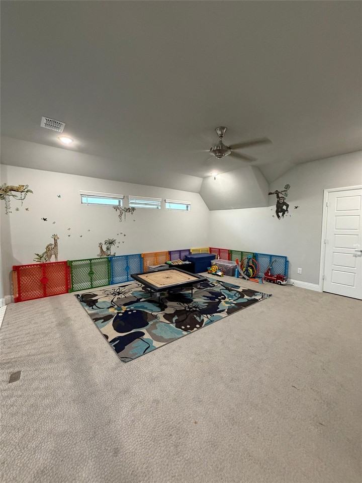 9667 Summit Hills Dr - Photo 7 of 17