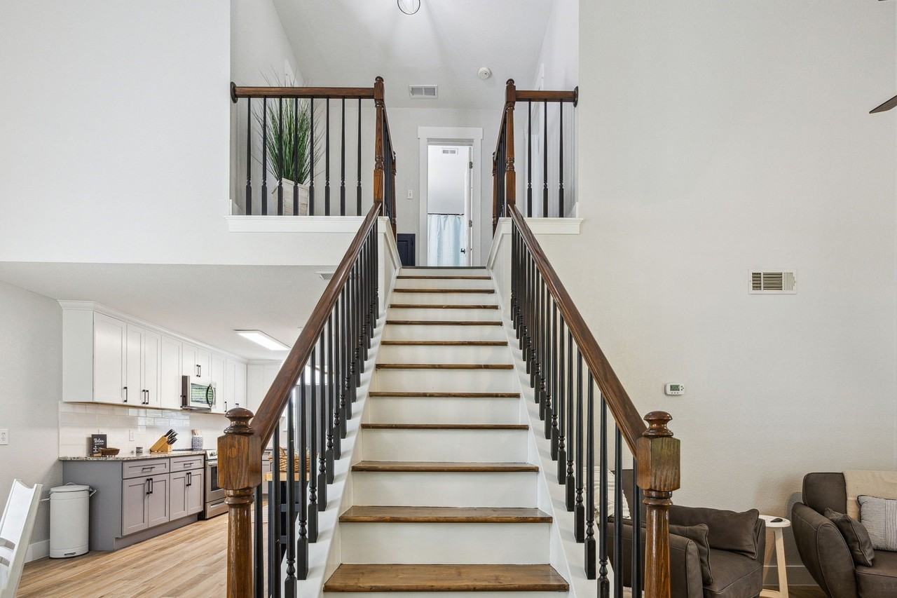 2545 Forest Park Dr - Photo 4 of 30