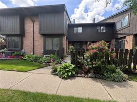 featured image of 37313 Clubhouse Dr