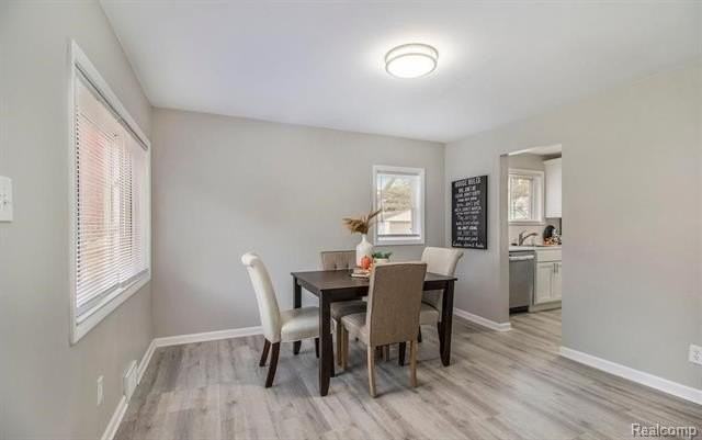 20201 Annapolis St - Photo 5 of 21