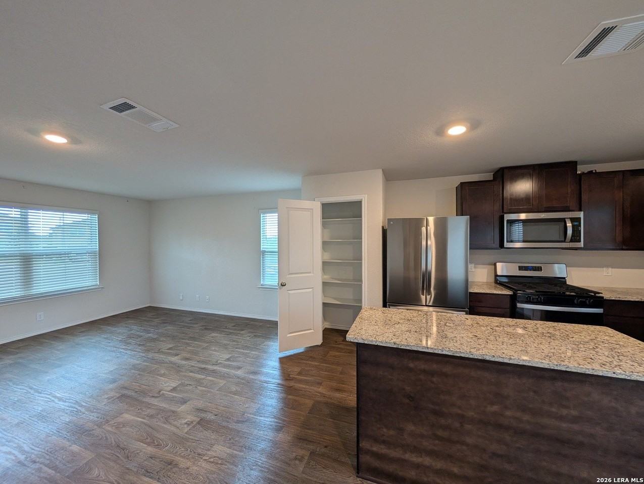 913 Andean Emerald - Photo 4 of 24