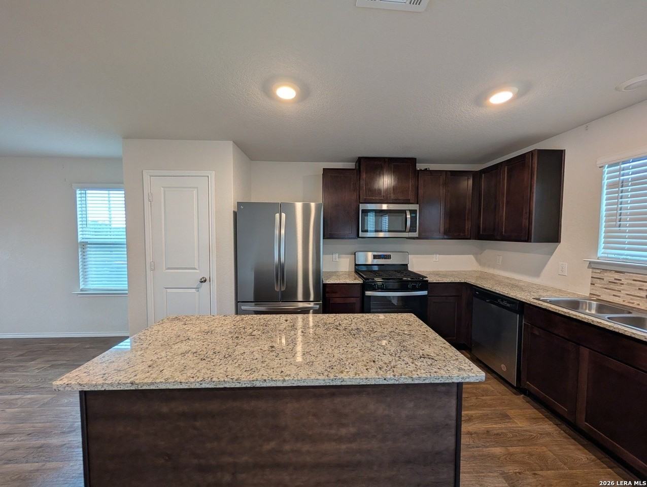 913 Andean Emerald - Photo 5 of 24