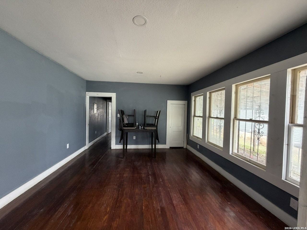 116 Hot Wells Blvd #3 - Photo 4 of 7