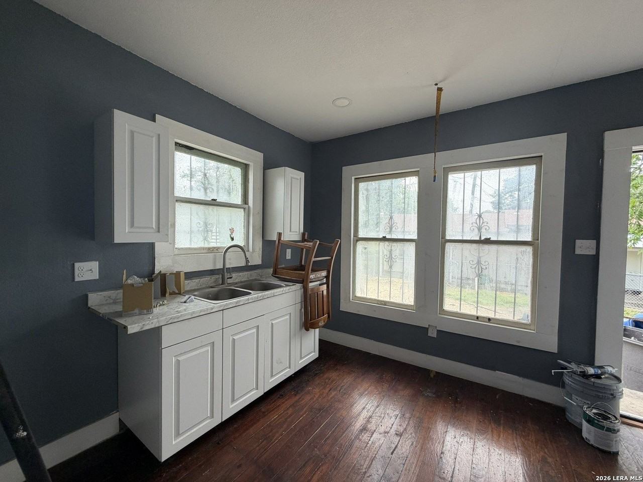 116 Hot Wells Blvd #3 - Photo 5 of 7
