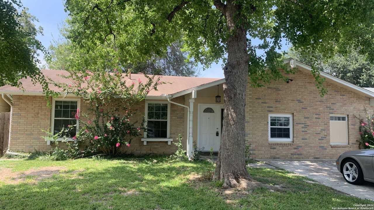8503 Glen Ct - Photo 2 of 17