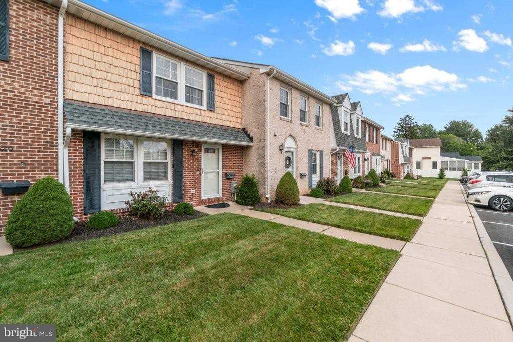 322 Harlan Sq #A2 - Photo 2 of 35