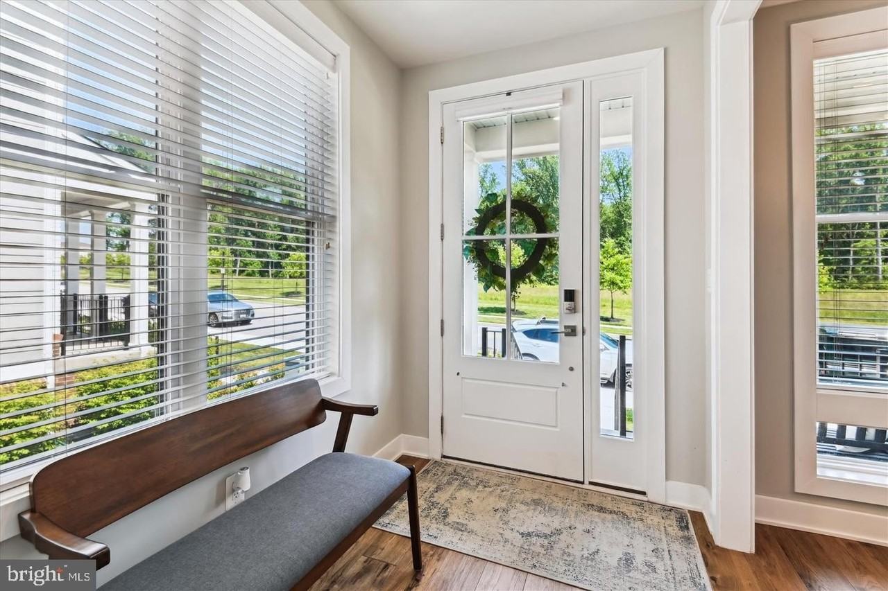 3062 Forum Pl - Photo 2 of 25