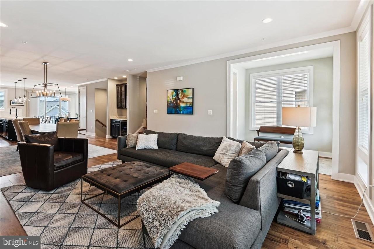 3062 Forum Pl - Photo 5 of 25