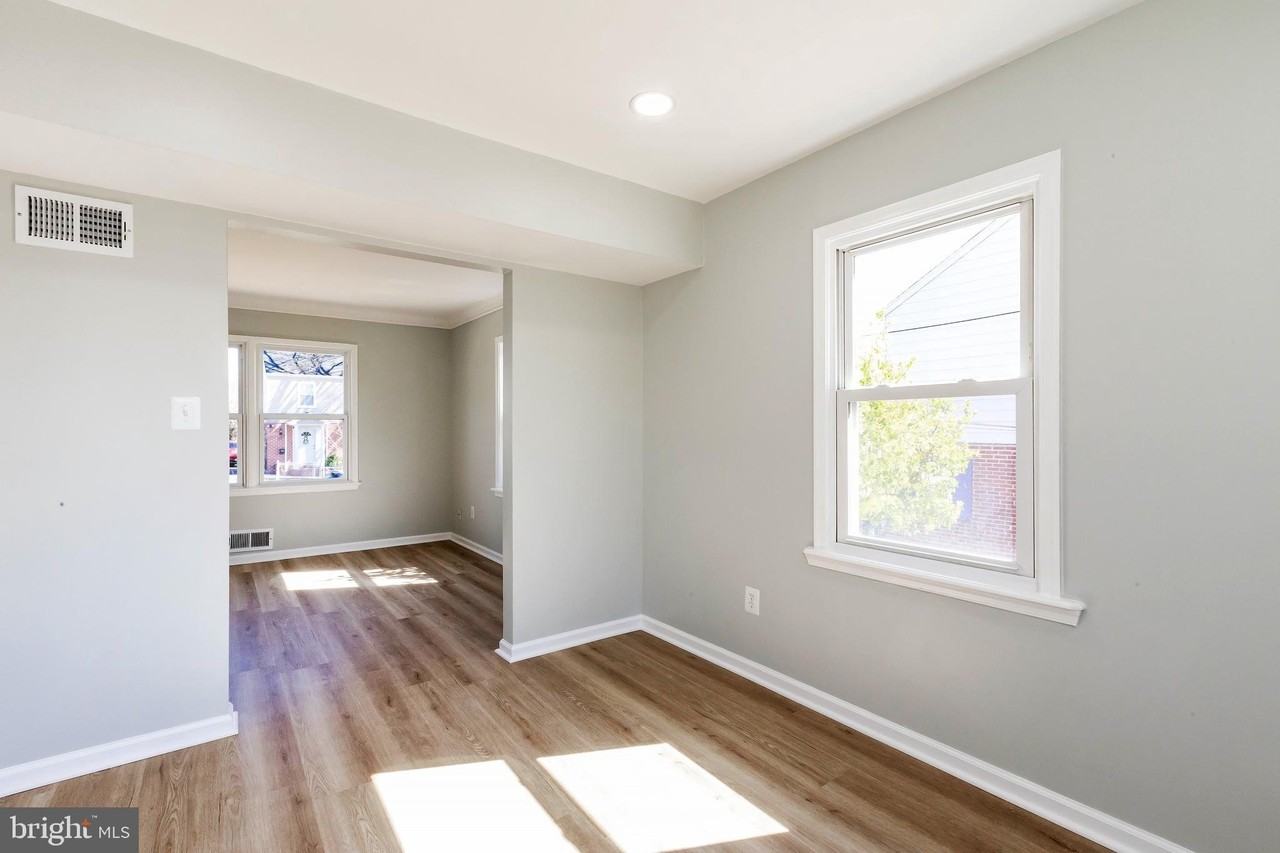 6918 18th Ave - Photo 6 of 34