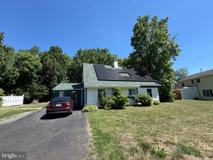 5 Pastoral Ln - Photo 1 of 1