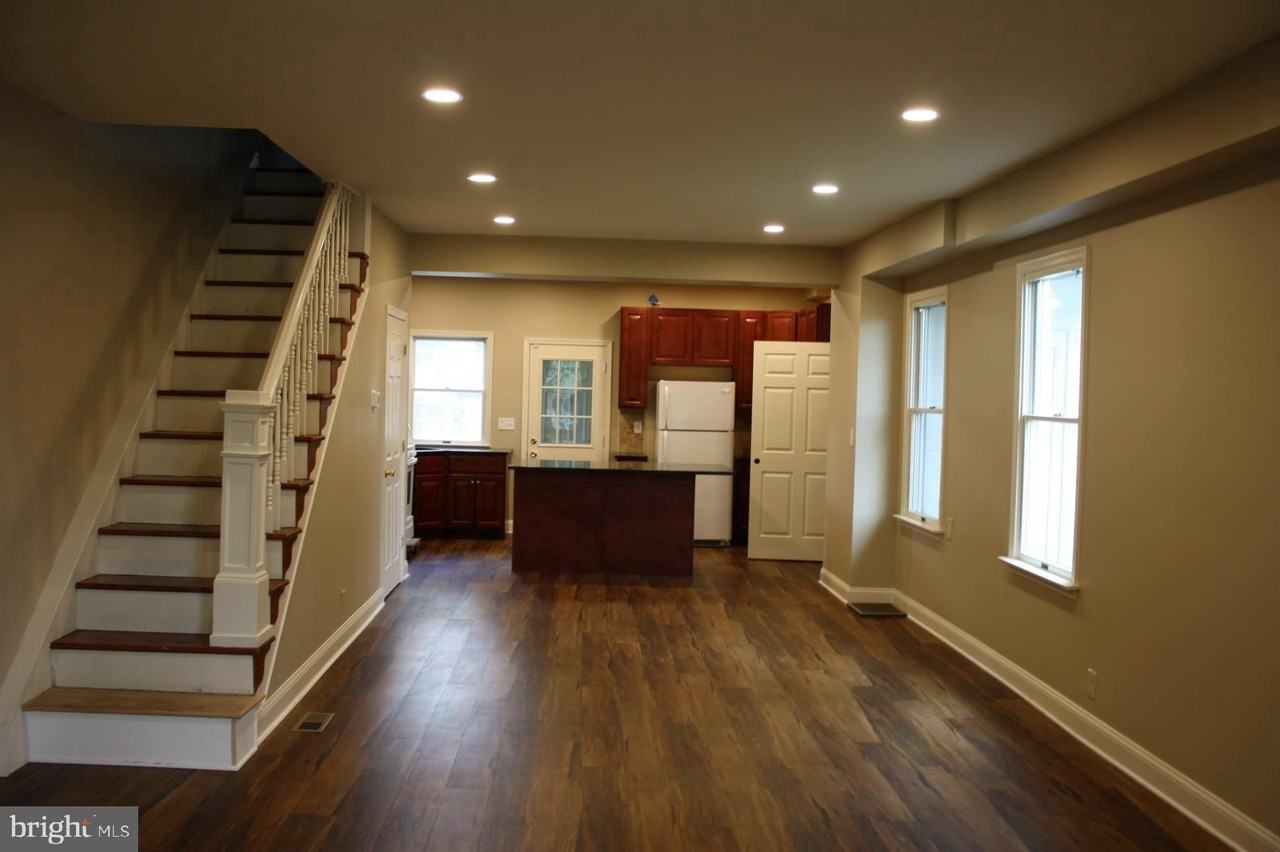 33 S Lafayette Ave - Photo 4 of 17