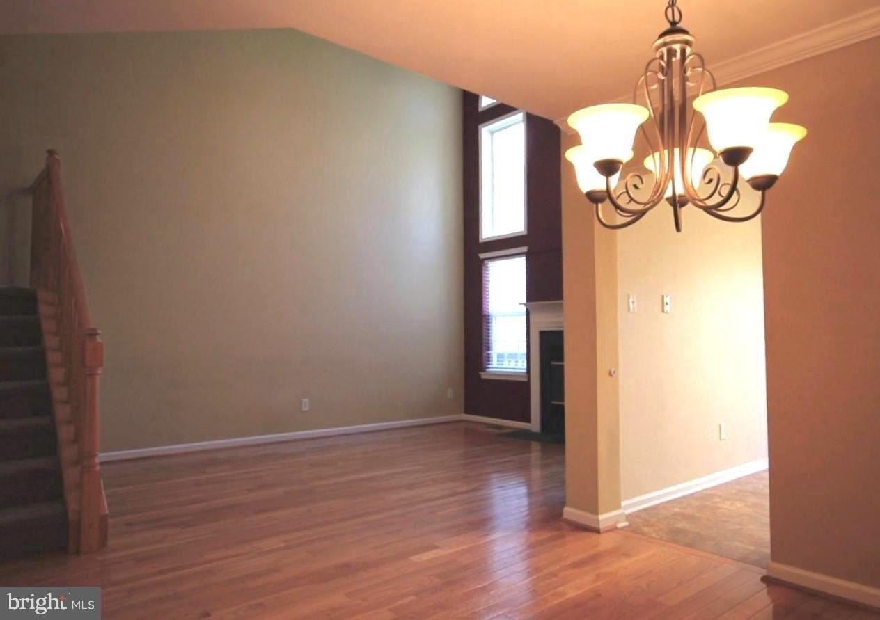 508 Ascot Ct - Photo 4 of 23