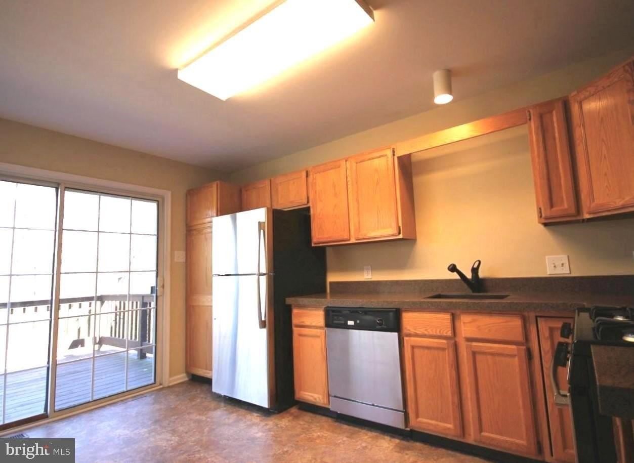 508 Ascot Ct - Photo 7 of 23
