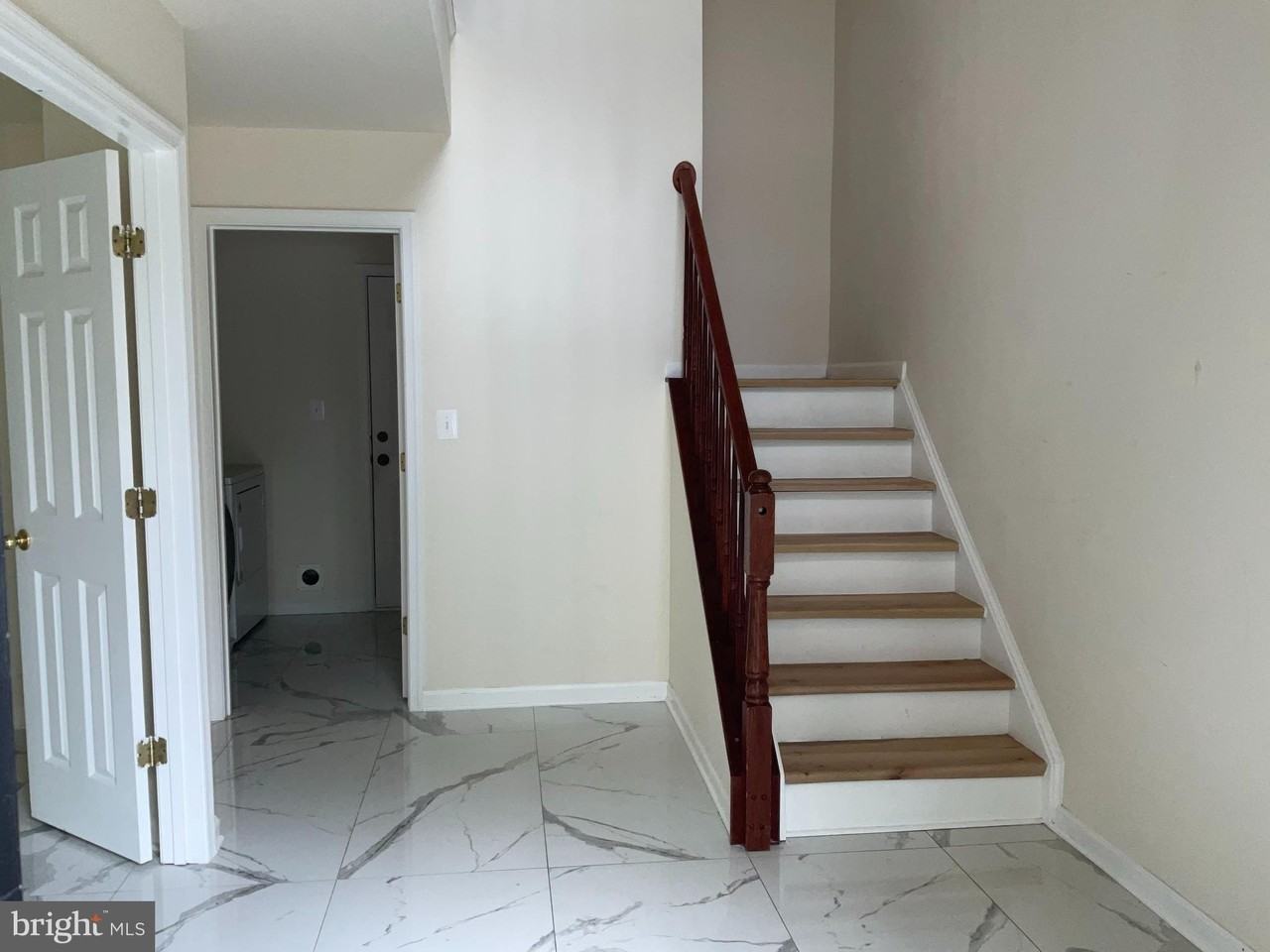 1113 Ellis Ave - Photo 3 of 21