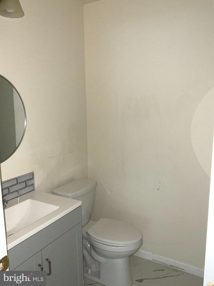 1113 Ellis Ave - Photo 5 of 21