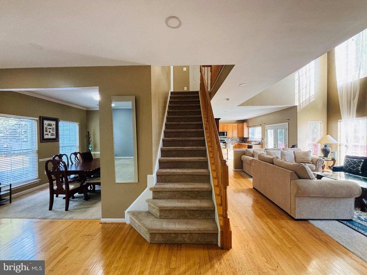 7 Otto Way - Photo 6 of 30