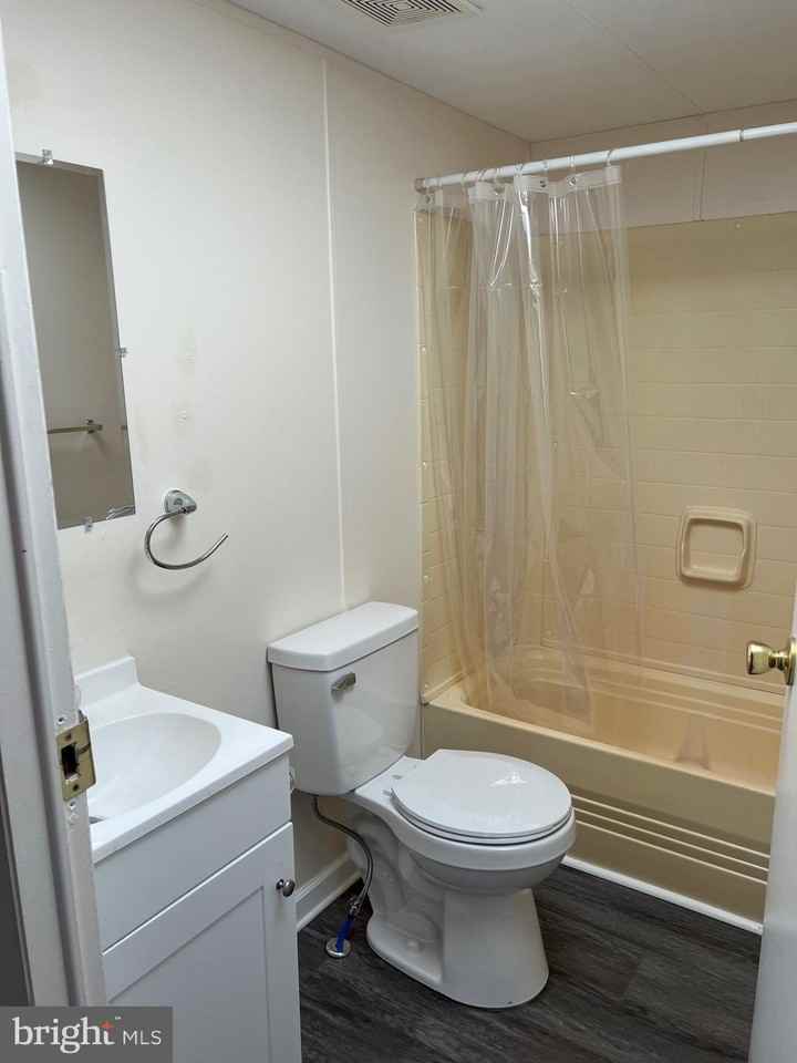 111 Dugan Ct - Photo 6 of 13