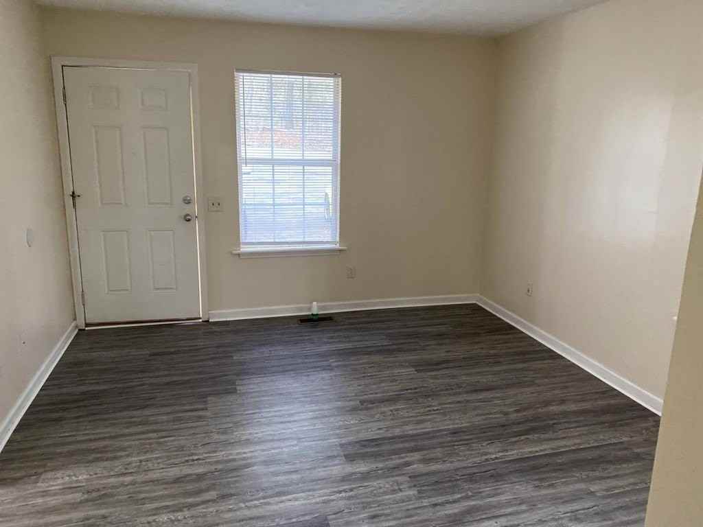 5344 Dodson Branch Rd Apt 1 - Photo 2 of 7