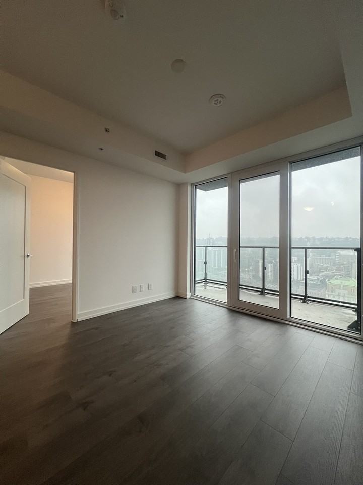 75 James Street South #2712 - Photo 6 of 29