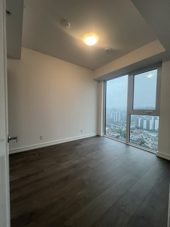 75 James Street South #2712 - Photo 7 of 29