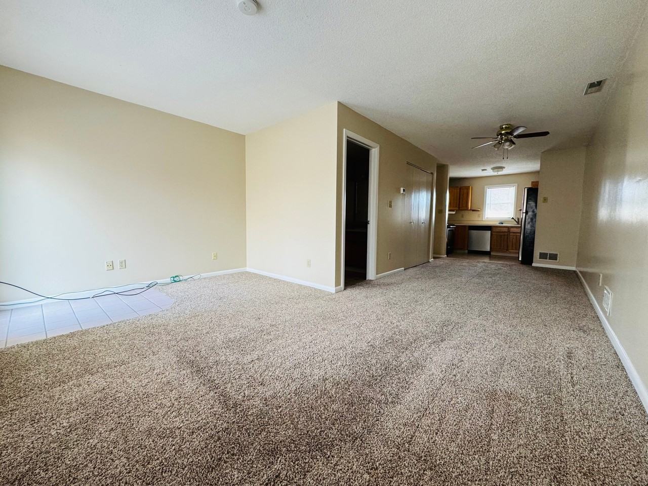 40 Cornerstone Ct - Photo 5 of 17