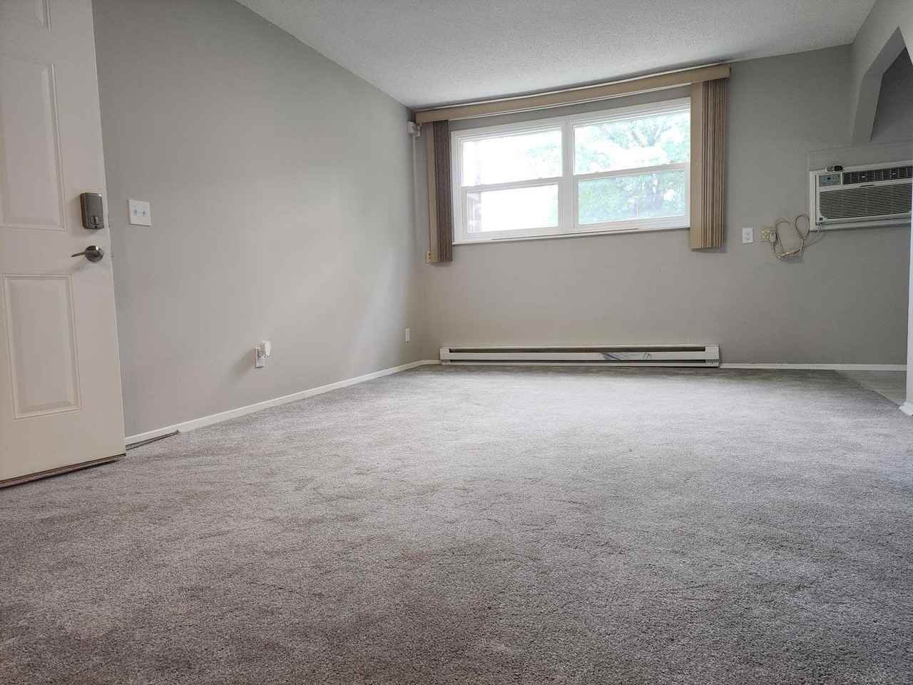 406 Circle Dr ##A - Photo 3 of 9