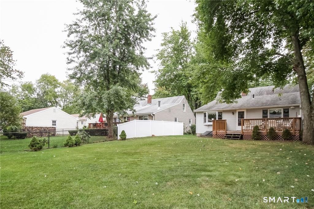 18 Whiteside St - Photo 6 of 37