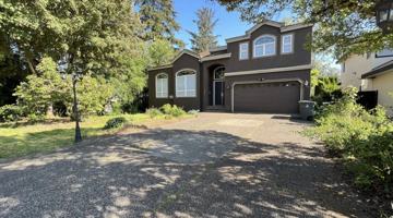 featured image of 14036 90 Avenue