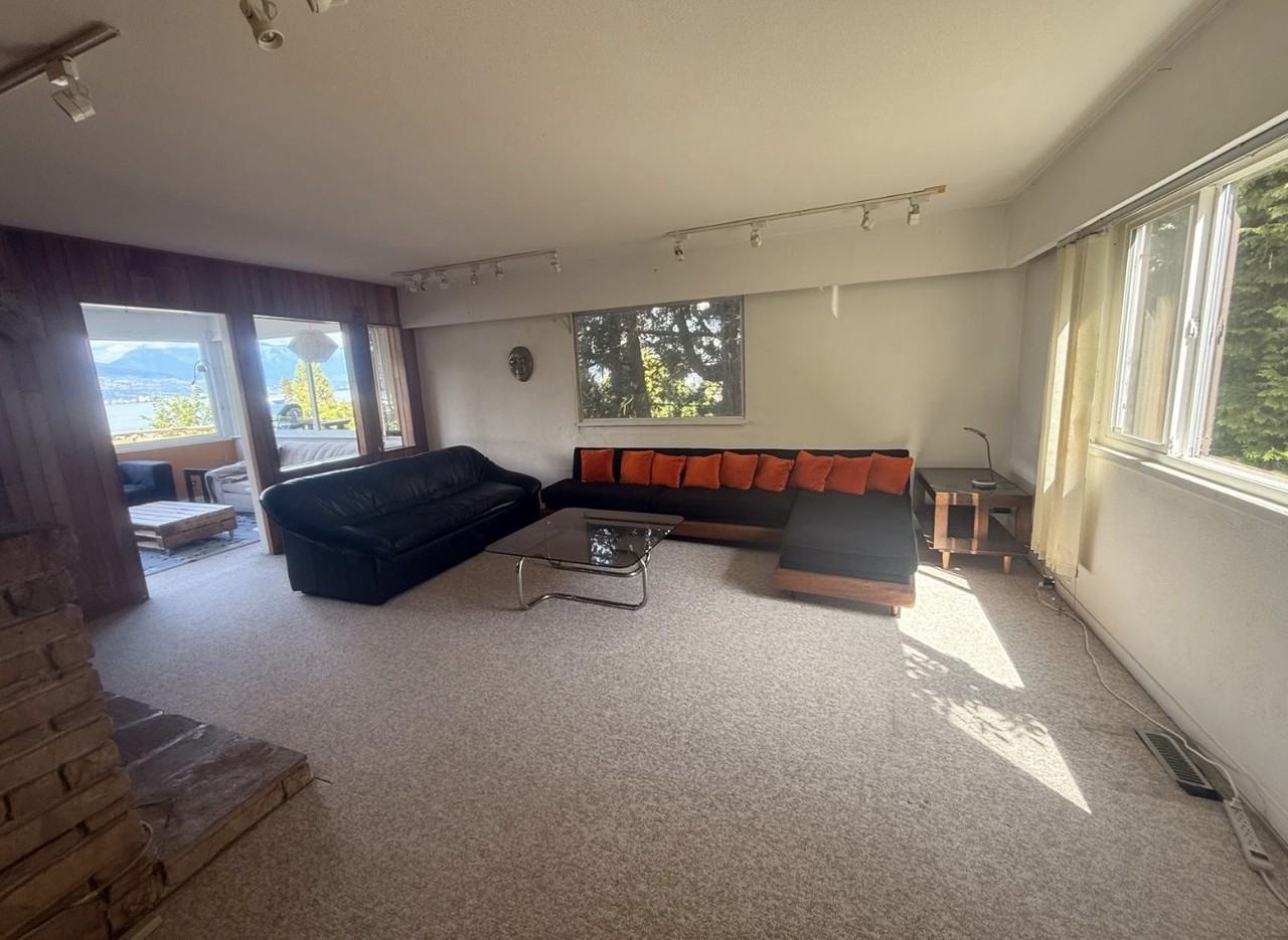 4557 West 4th Avenue - Photo 4 of 16