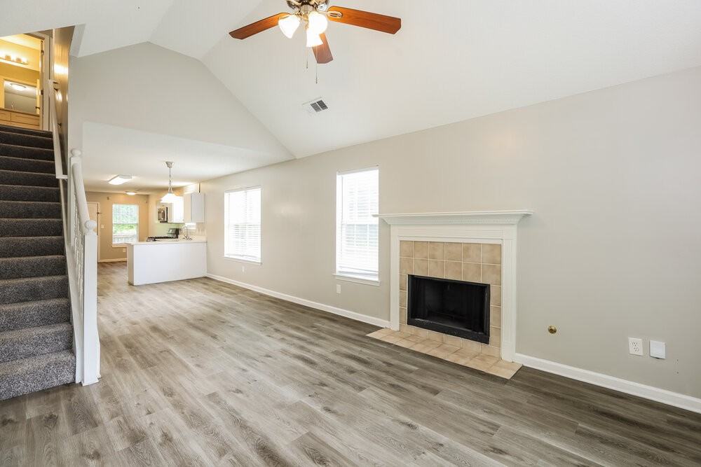 1376 Camrose Ct - Photo 6 of 17