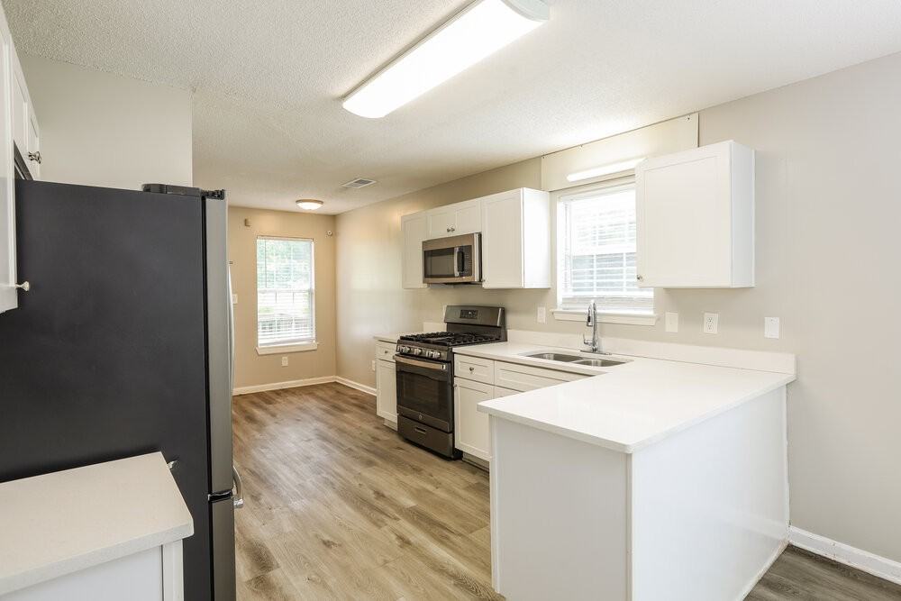 1376 Camrose Ct - Photo 7 of 17
