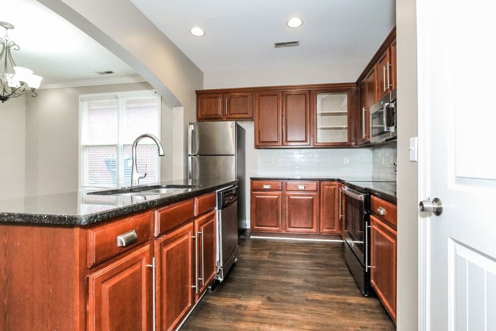 5707 Park Side Rd - Photo 6 of 16