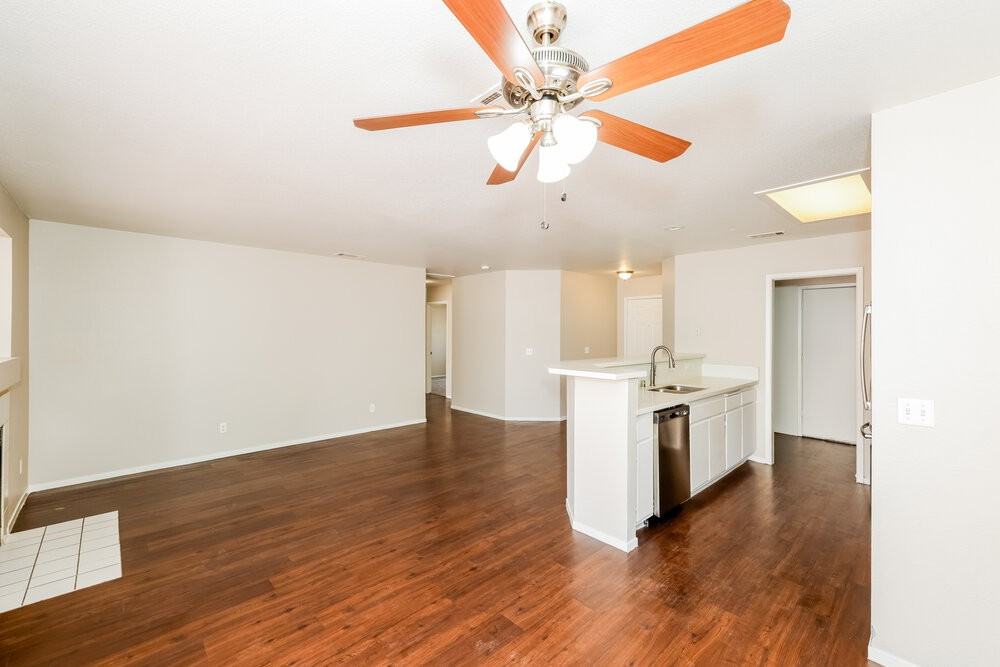 5323 Sable Ct - Photo 7 of 16