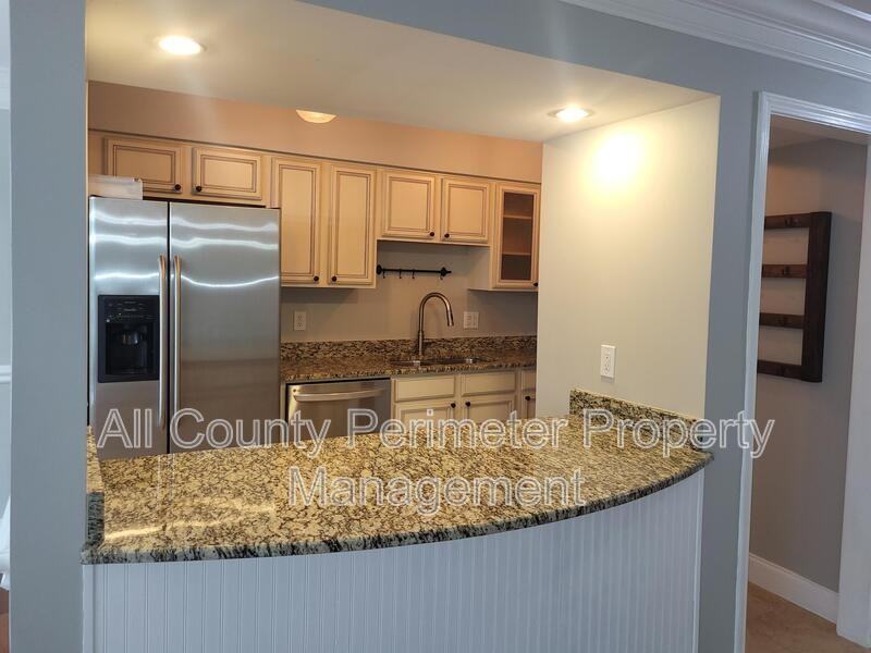 6980 Roswell Rd #C5 - Photo 5 of 17