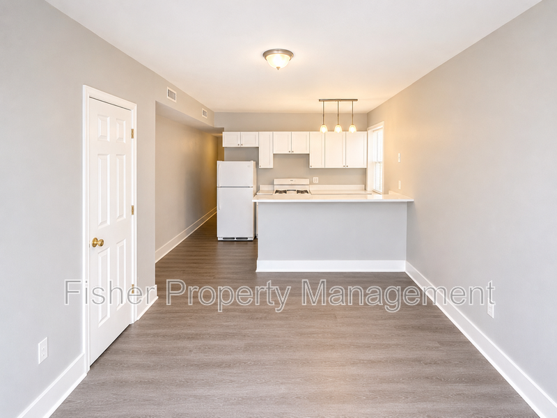 3018 Ellwood Ave #1 - Photo 3 of 14