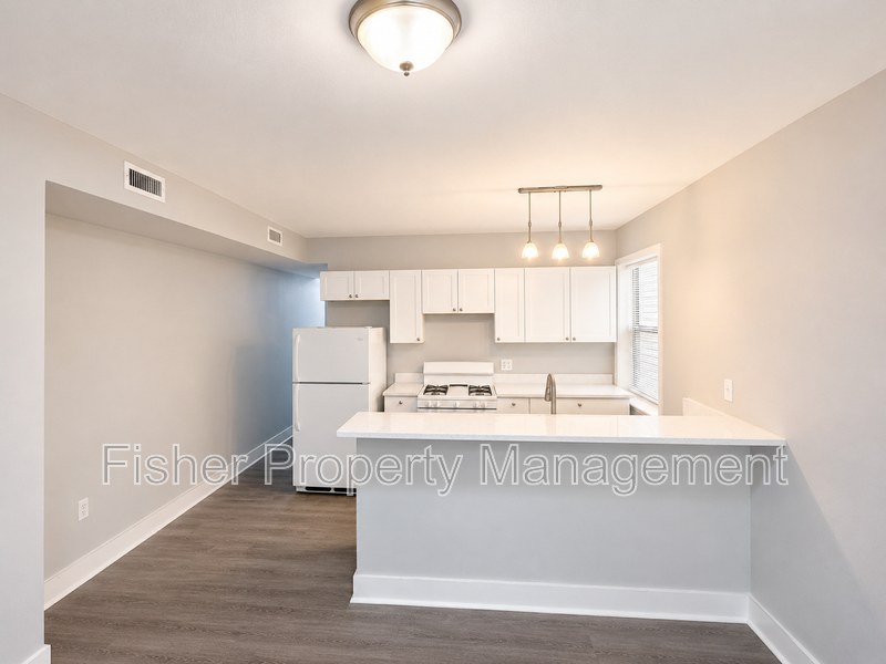 3018 Ellwood Ave #1 - Photo 5 of 14