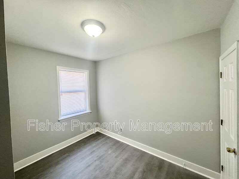 3018 Ellwood Ave #1 - Photo 6 of 14