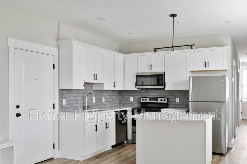 2202 Carrington St #200 - Photo 3 of 16