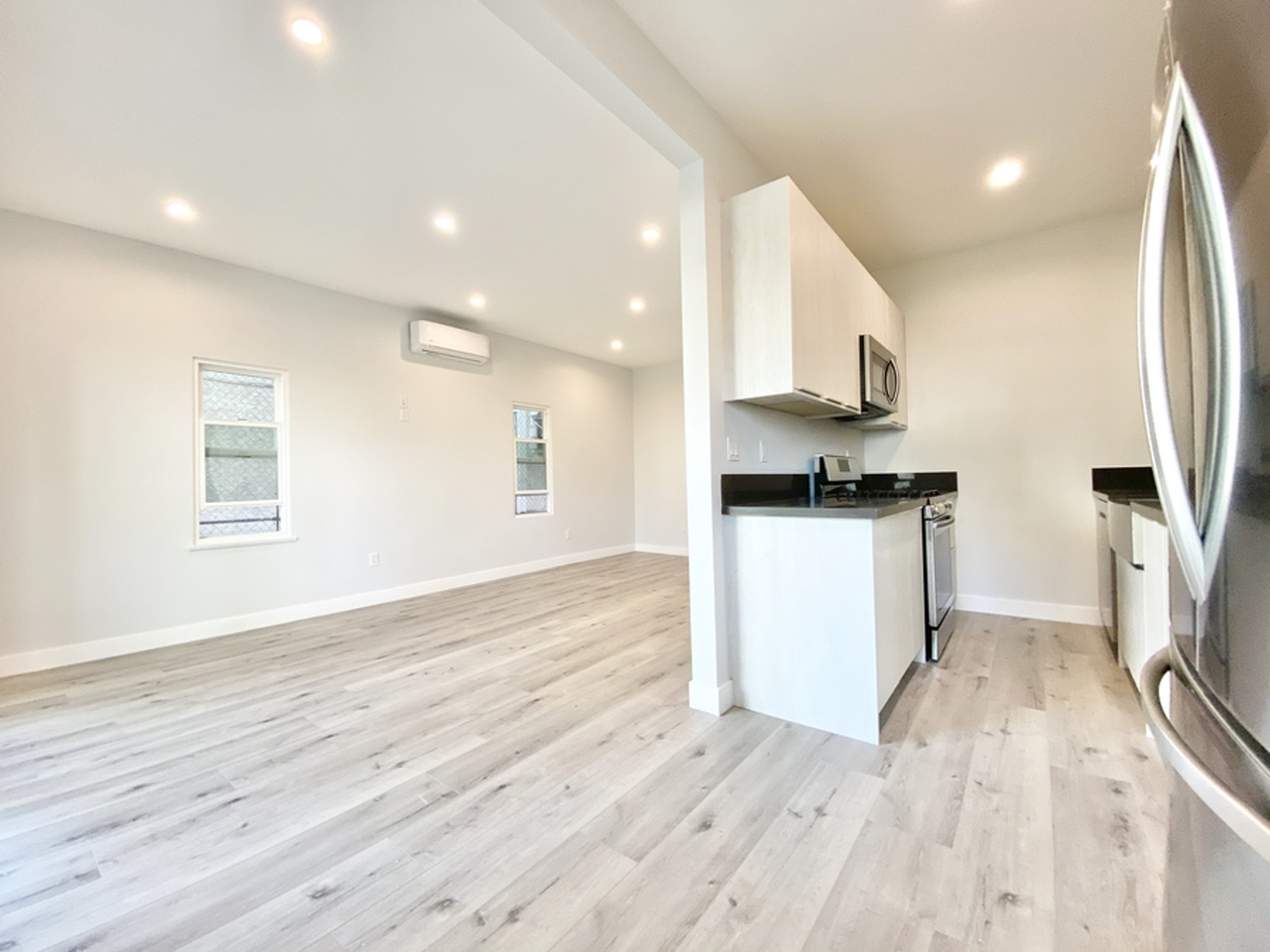 141 Swall Residences - Photo 7 of 36