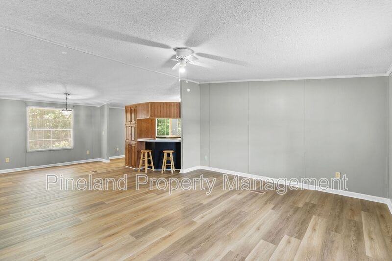 4216 Riverpoint Dr - Photo 5 of 33