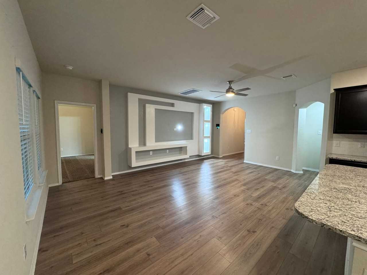 1812 Bee Creek Loop - Photo 6 of 34