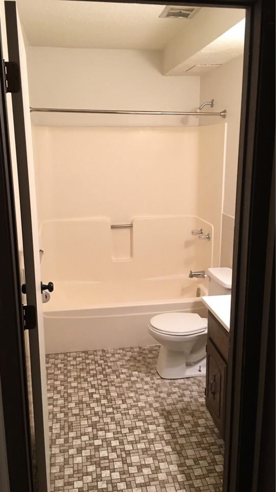 220 1st Avenue South - Photo 5 of 7