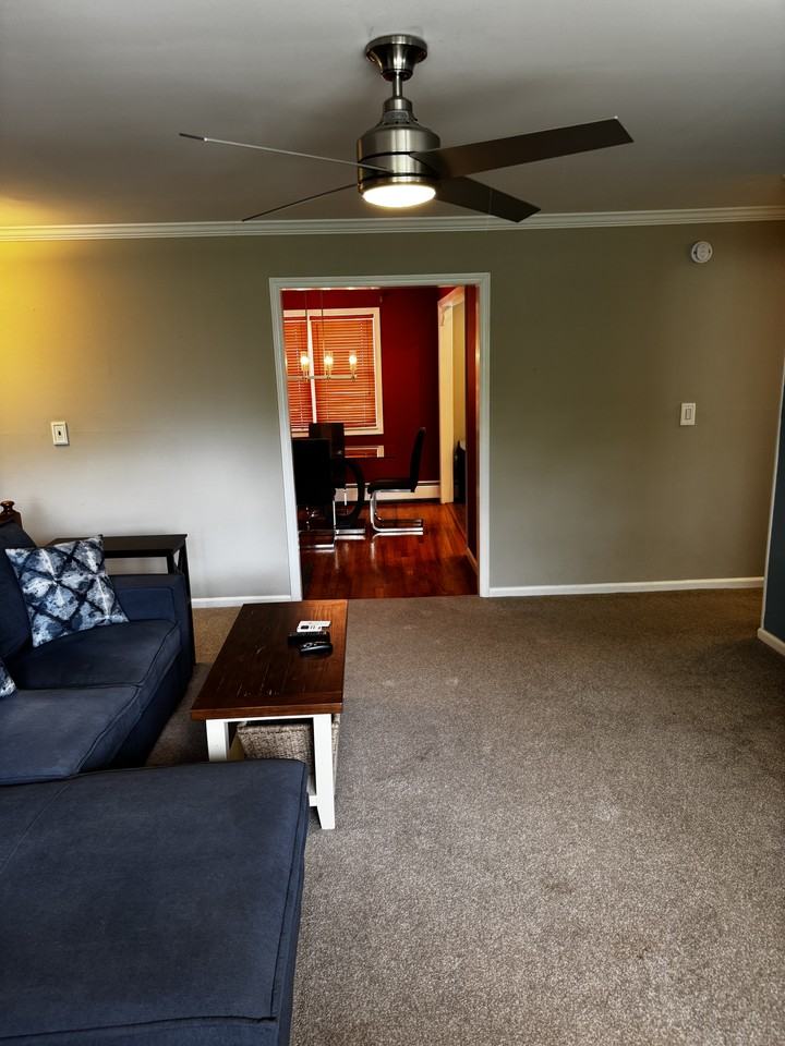 1267B Valley Road - Photo 4 of 10