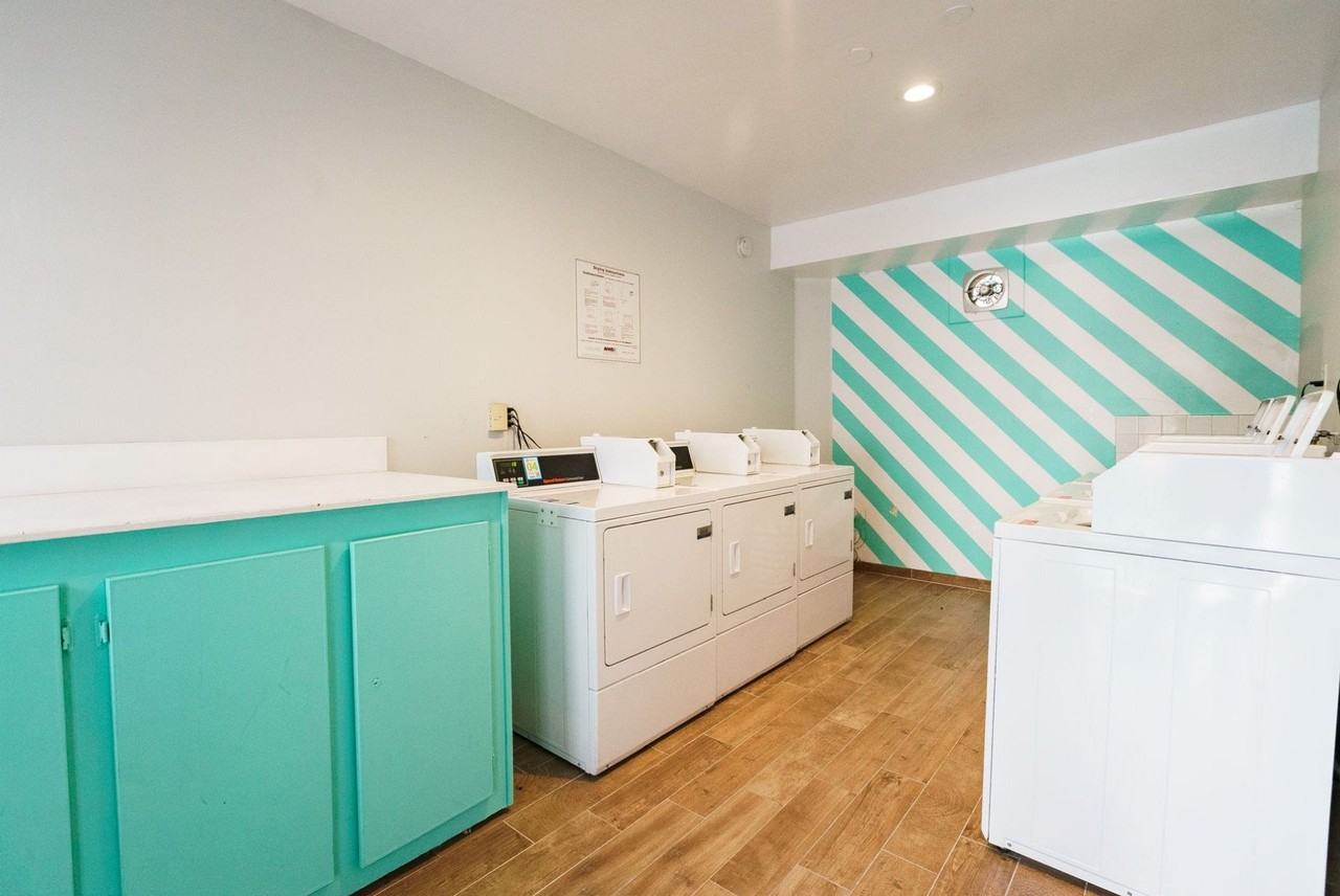 18424 Halsted Avenue - Photo 4 of 10