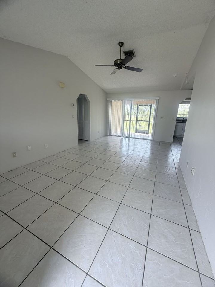 923 Gleason Pkwy #6 - Photo 6 of 18
