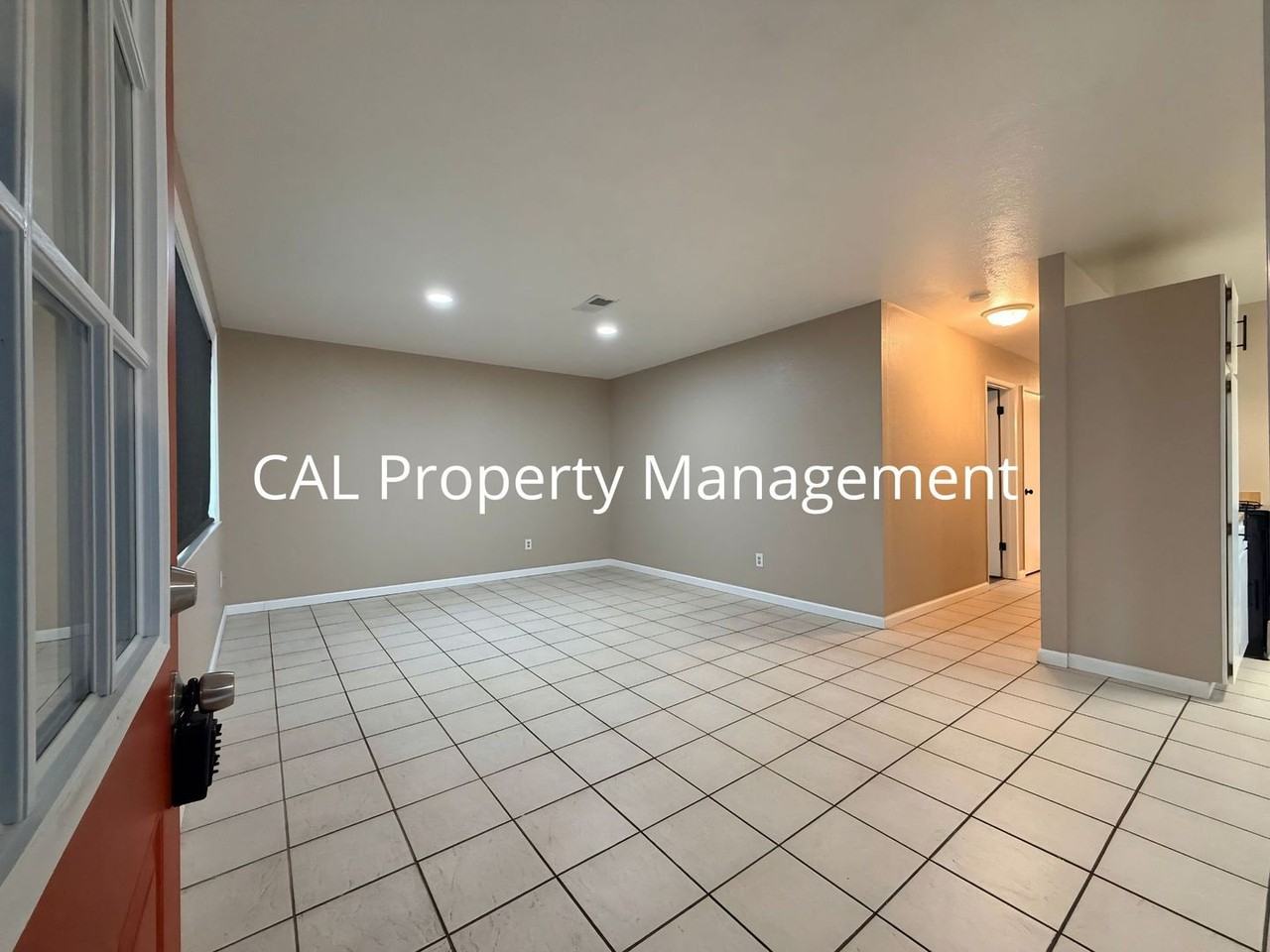 421 Michael Cir - Photo 2 of 23